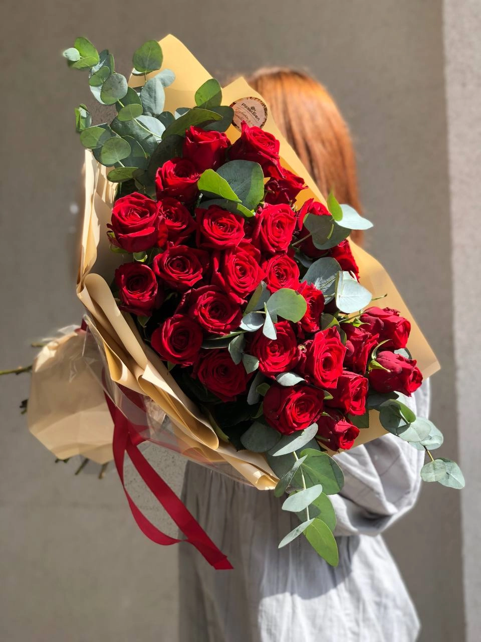 Картинка Букет из 25 красных роз "Лондон"  60 см