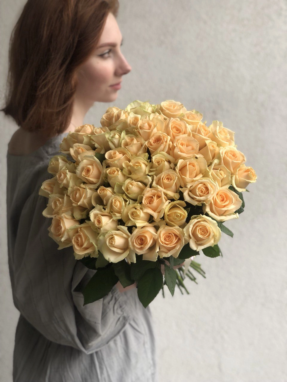 Картинка Букет из 51 розы сорта Пич Аваланш 40 см