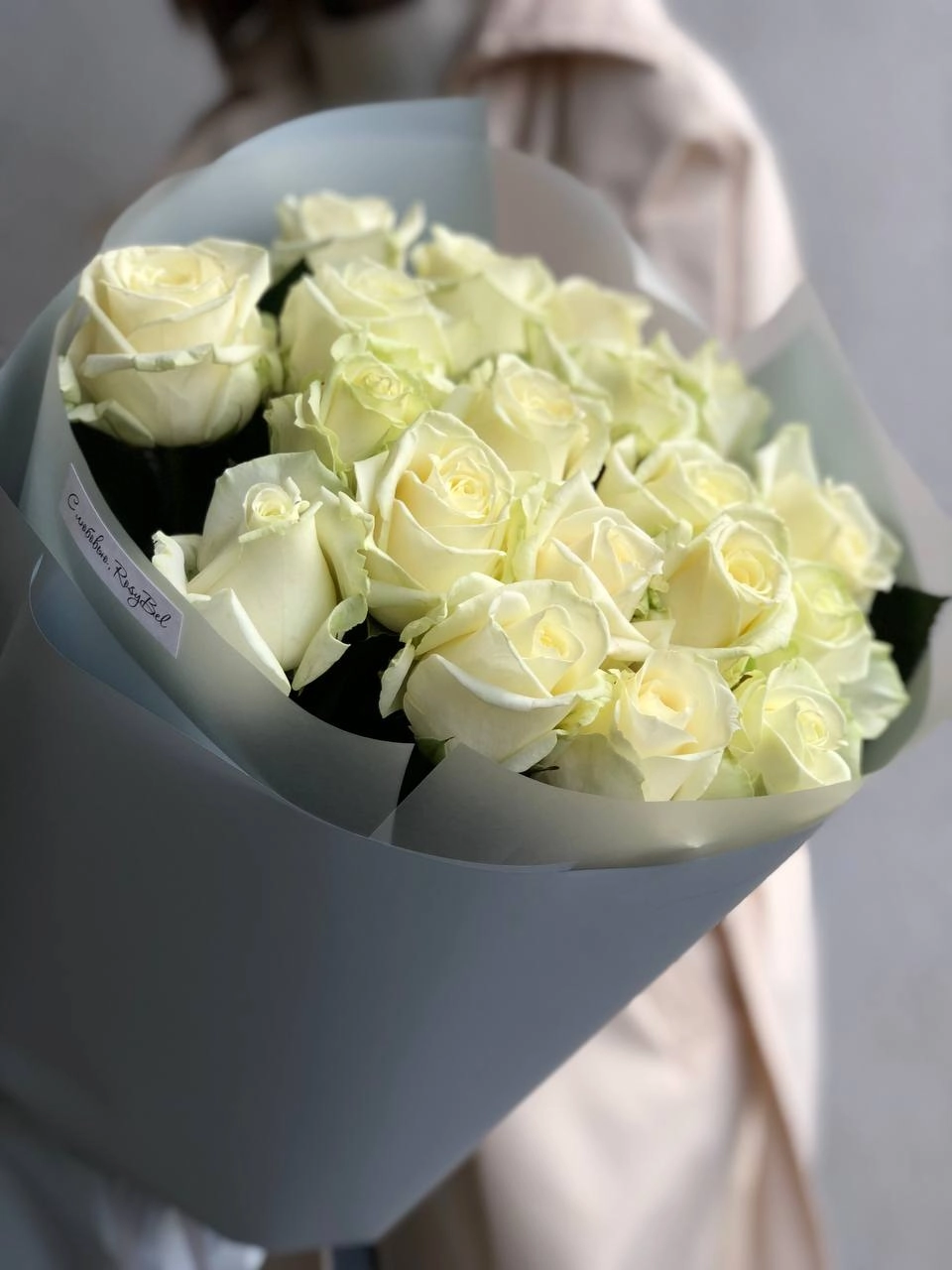 Картинка Букет из 17 роз "Аморе" 40 см