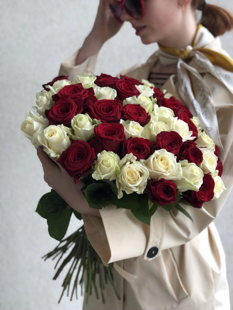 Картинка Букет из 51 розы "Дуо"  50 см