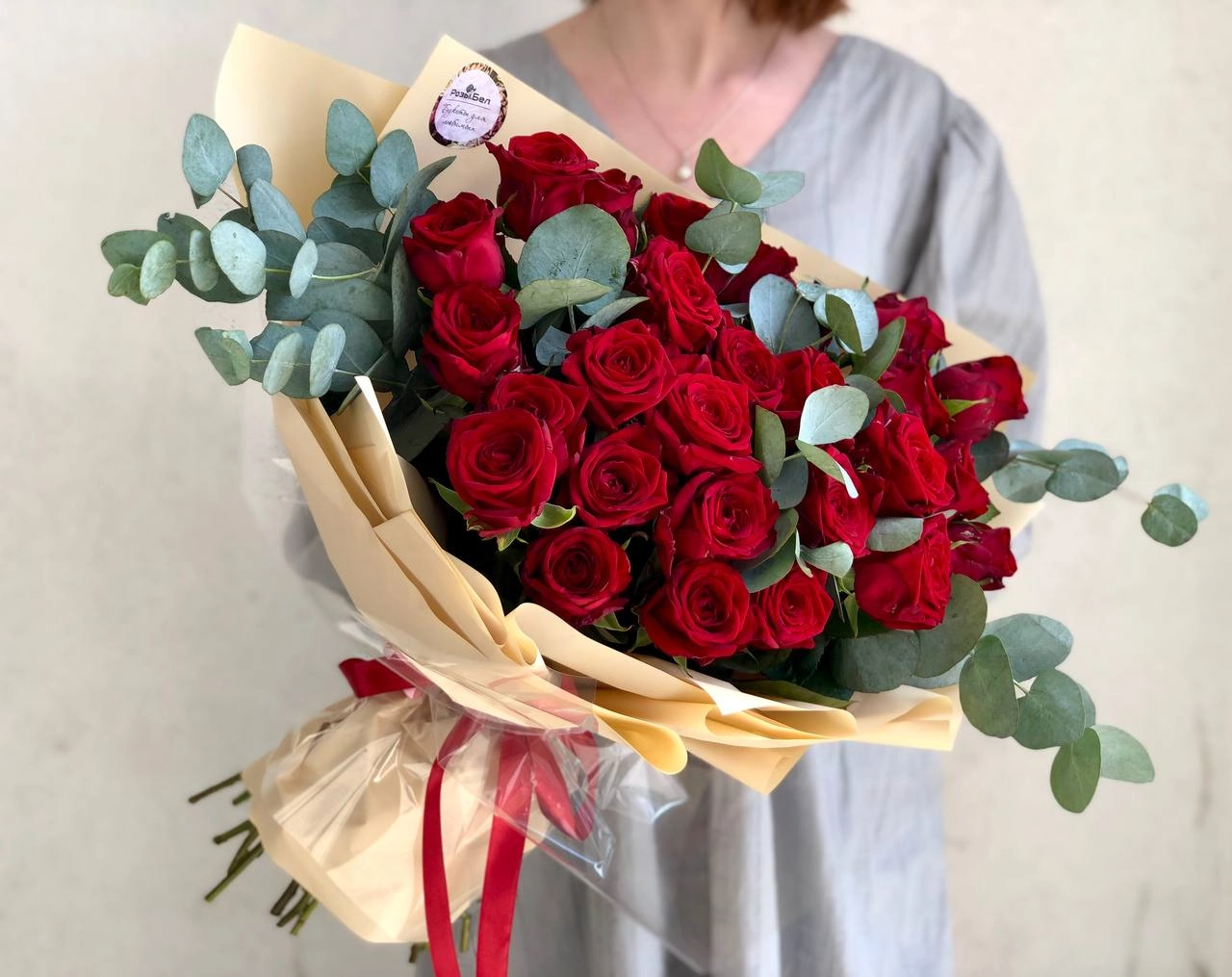 Картинка Букет из 25 красных роз "Лондон"  60 см
