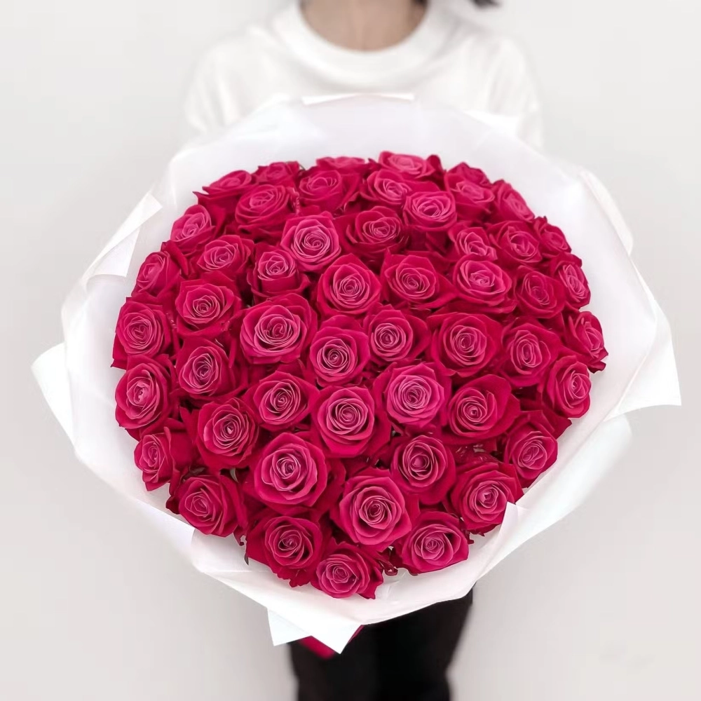 Картинка Букет из 51 розы сорта Шангрила 50 см