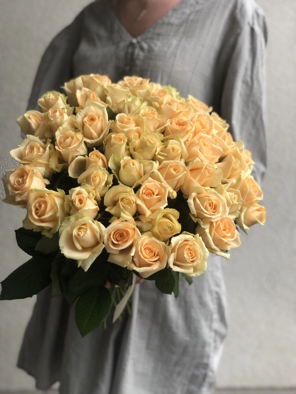 Картинка Букет из 51 розы "Крем" 60 см
