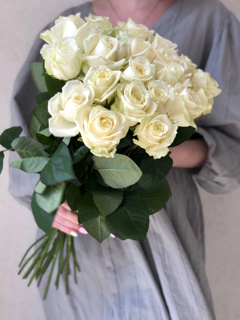 Картинка Букет из 21 розы "Очарование" 40 см