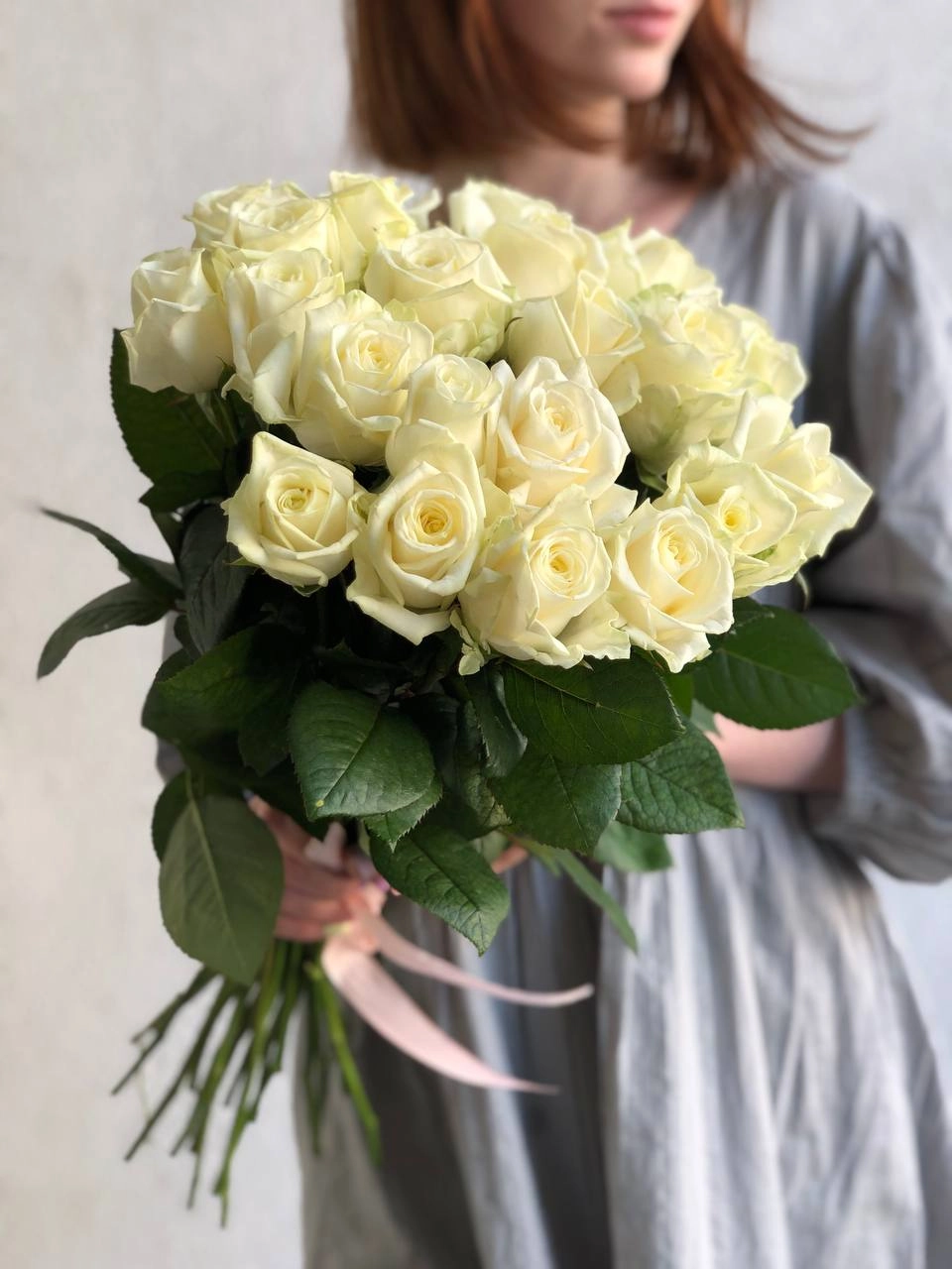 Картинка Букет из 21 розы "Очарование" 40 см