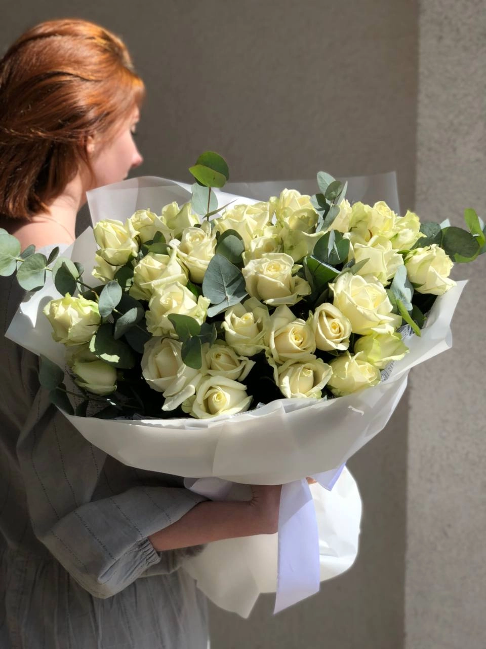 Картинка Букет из 31 роз "Айсберг " 40 см