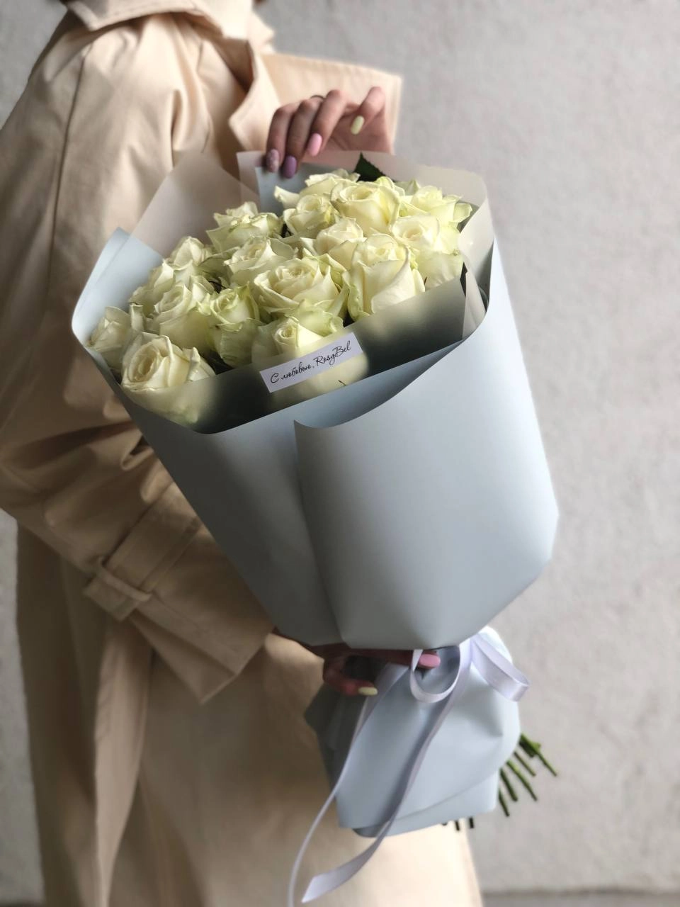 Картинка Букет из 17 роз "Аморе" 60 см