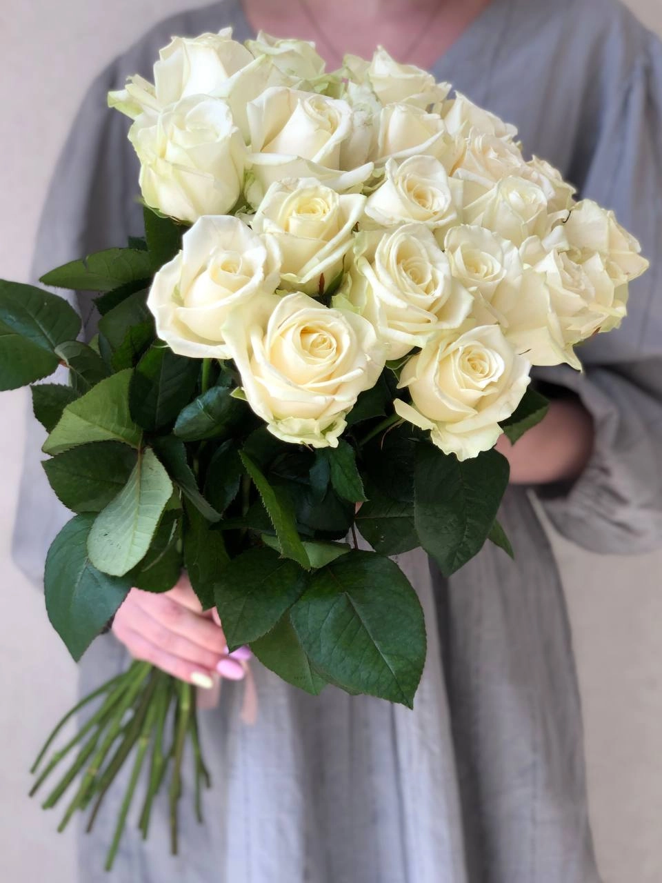 Картинка Букет из 21 розы "Очарование" 50 см