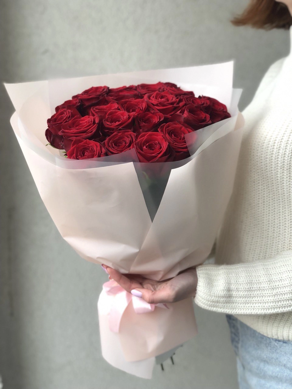 Картинка Букет из 25 красных роз "Мисс" 50 см