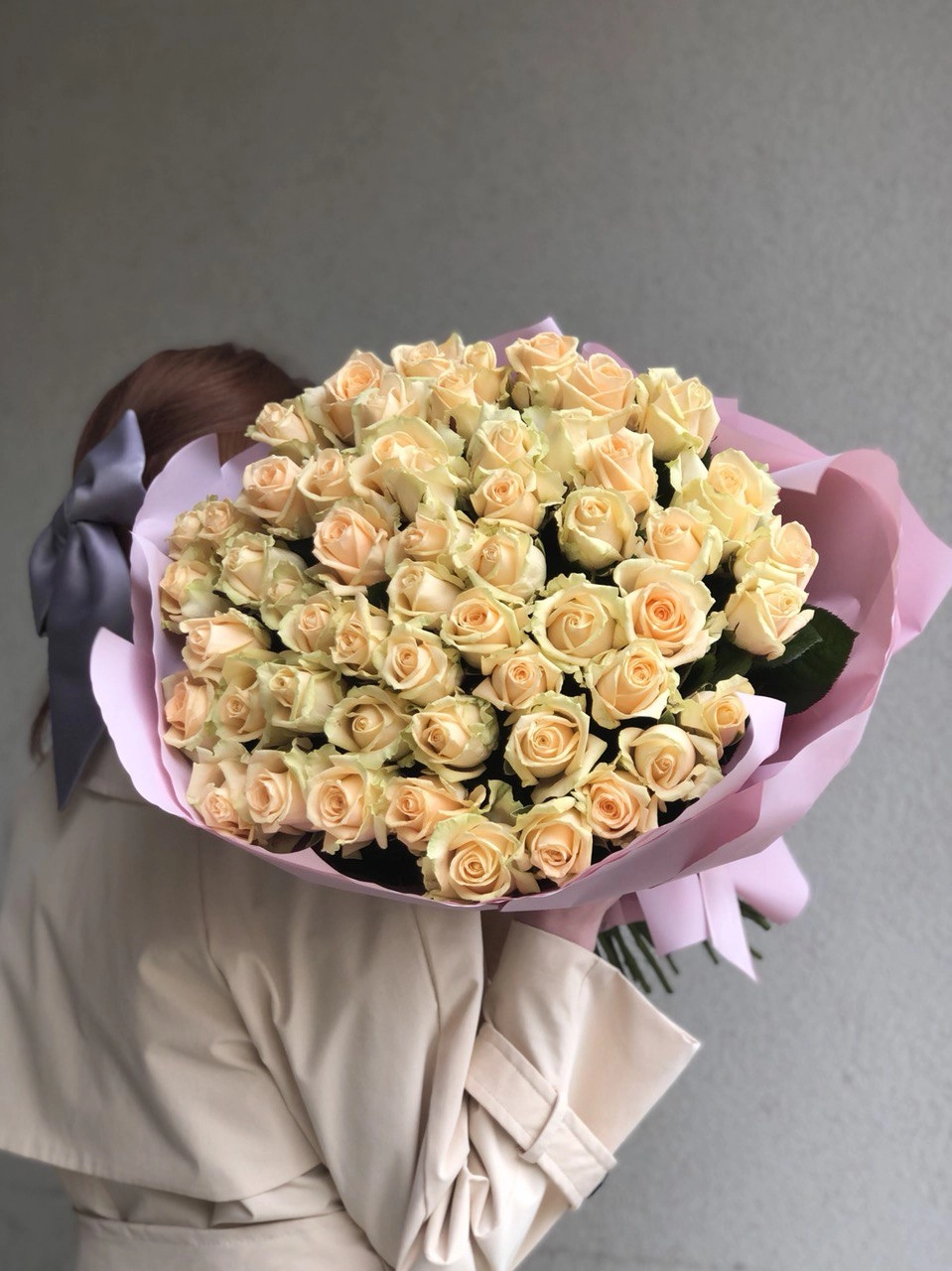 Картинка Букет из 51 розы Пич Аваланж 40 см