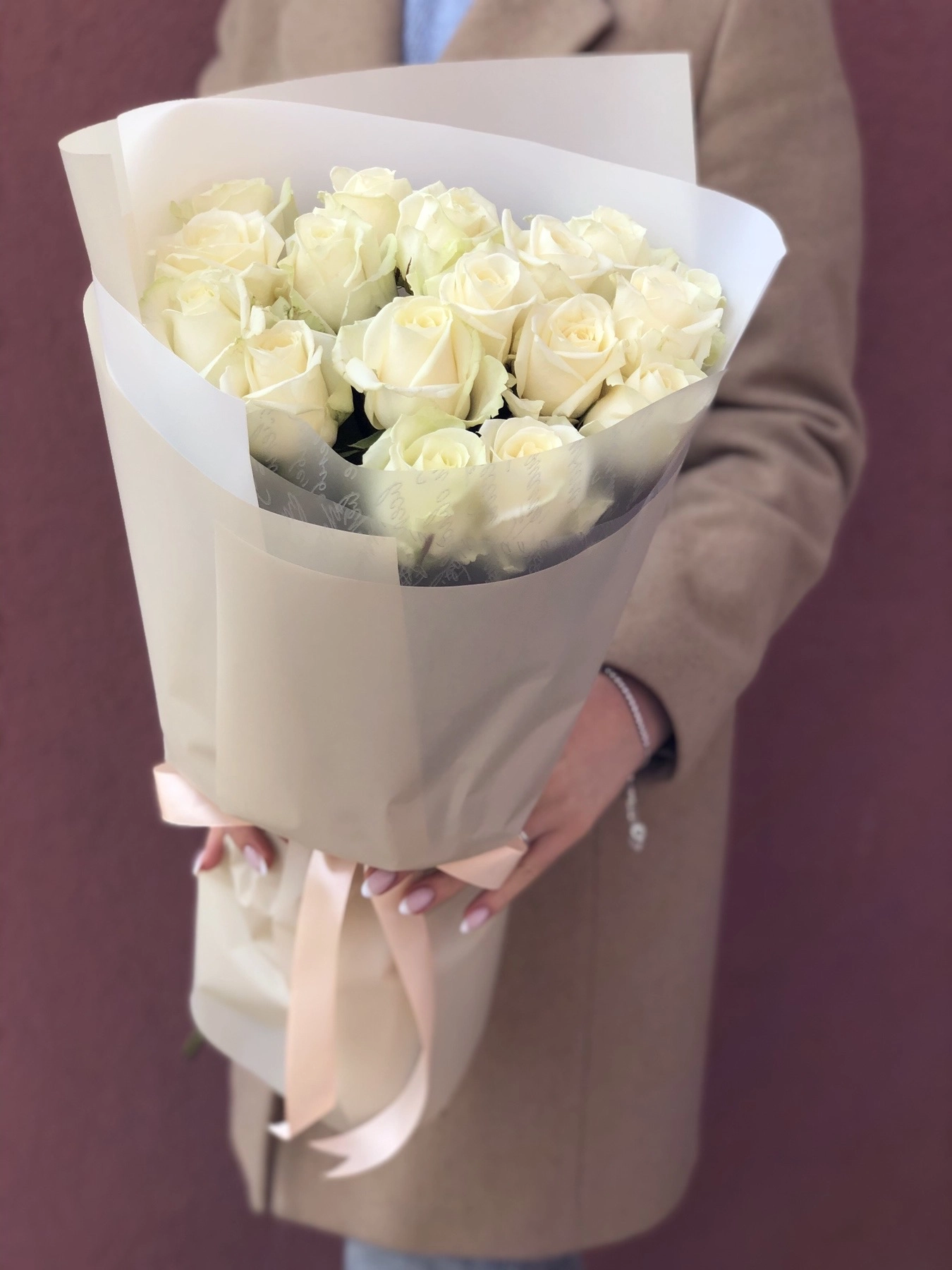 Картинка Букет из 19 роз "Зимний вечер" 40 см