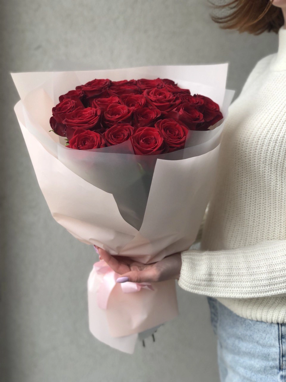 Картинка Букет из 25 красных роз "Мисс" 60 см