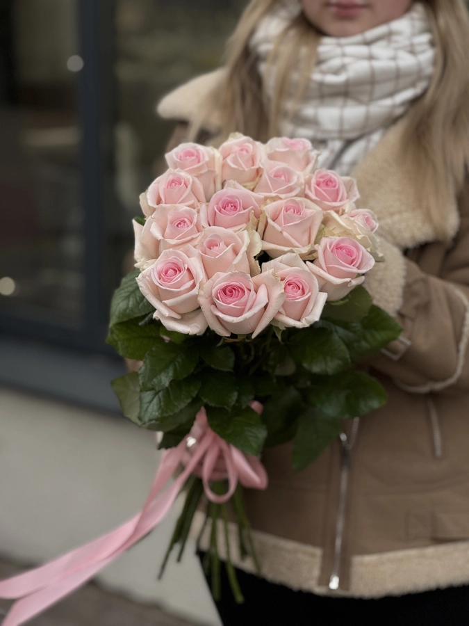 Картинка Букет из 15  роз "Сорбет" 50 см